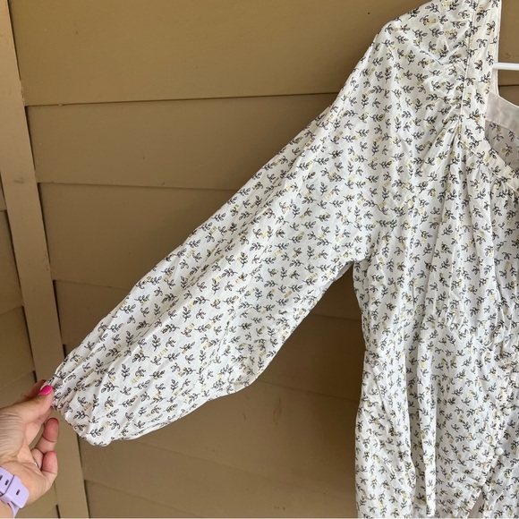 Old Navy Long-Sleeve Button-Front Floral Poet Blouse Size XL Peasant Hippie Boho - Picture 3 of 8